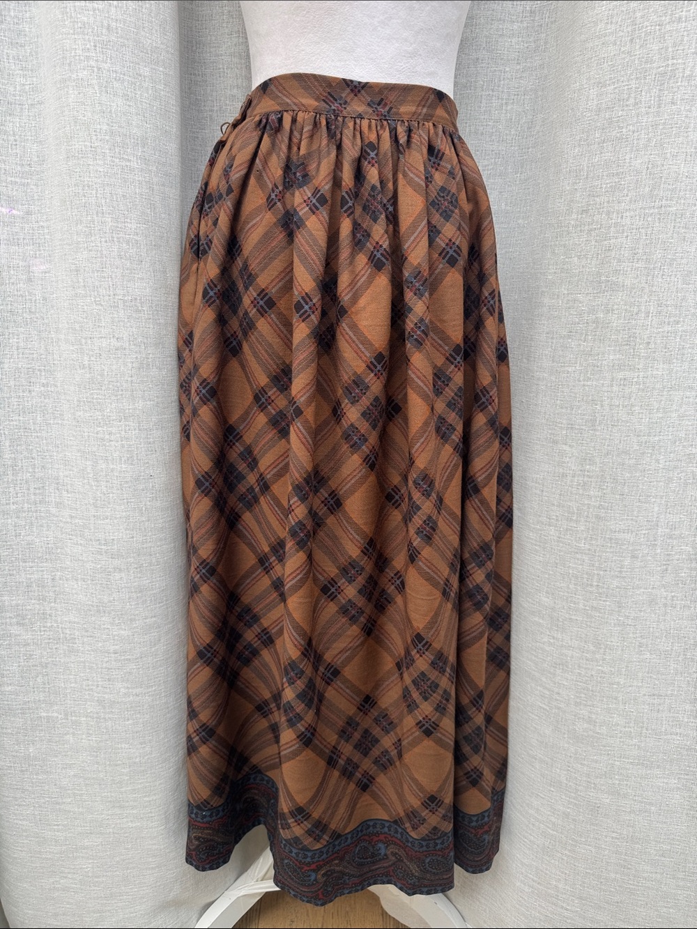 1980 Ralph Lauren brown plaid midi skirt blue paisley border hem - Picture 5 of 10